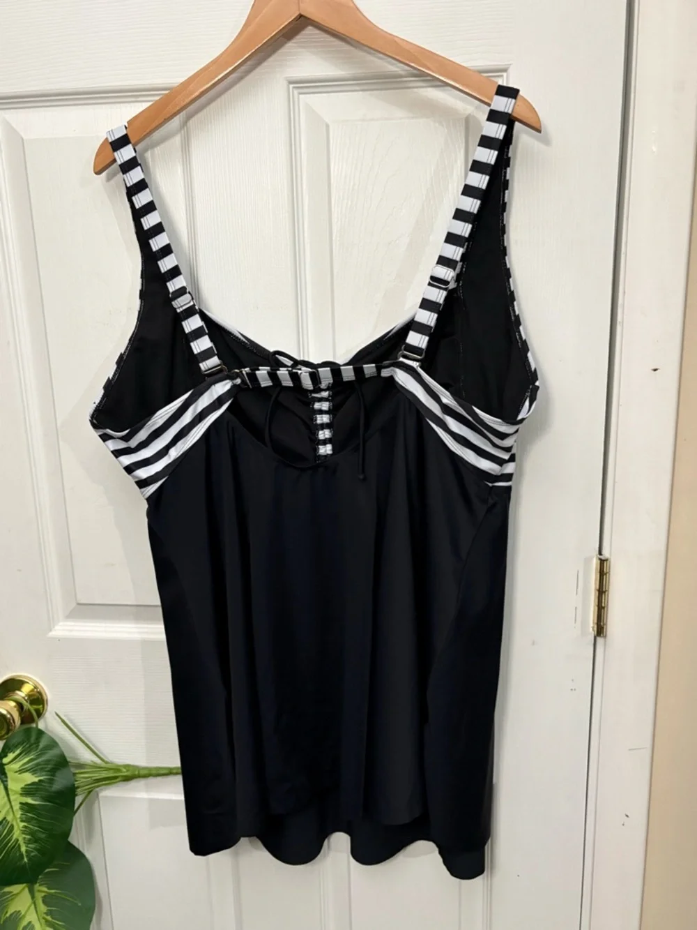 Yonique Striped Tankini Swimsuit Top Size 22W New